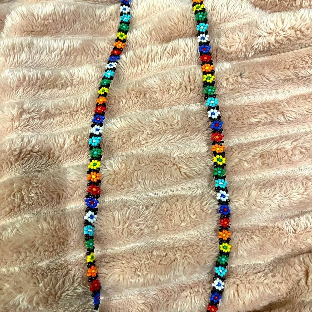 BEADED 💐 FLORAL SUNGLASSESS HOLDER